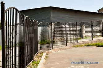 Metalne ograde i ograde: raznolikost, cijena, izbor, ugradnja